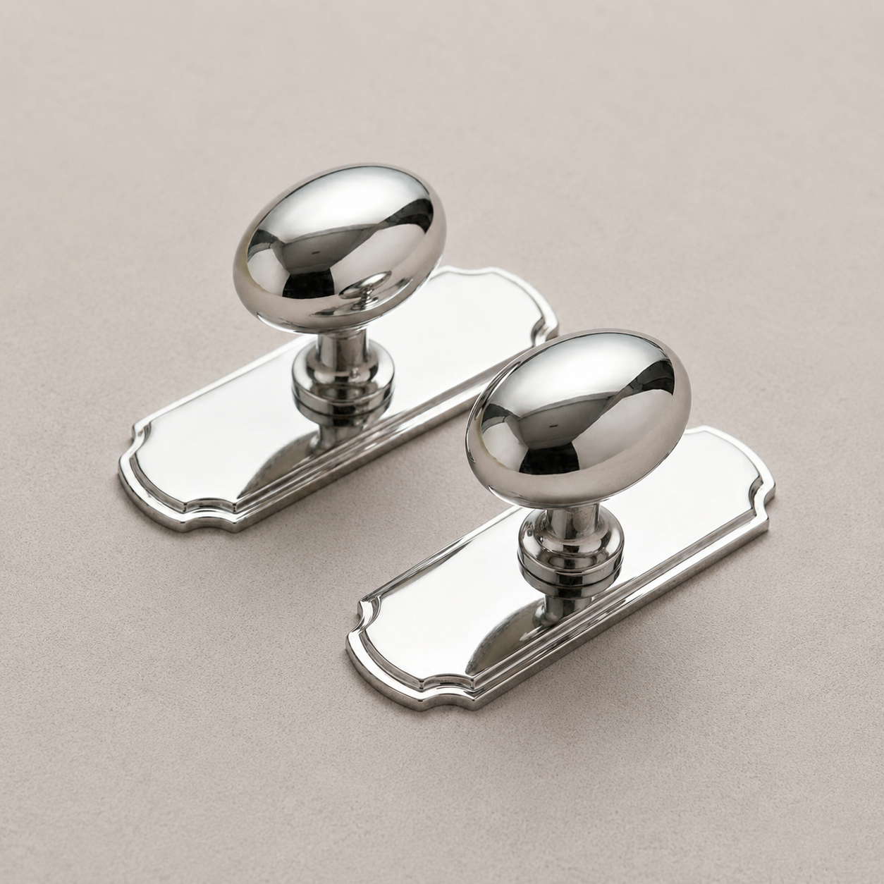 Polished Chrome Cabinet Knob with Backplate Oval / Round